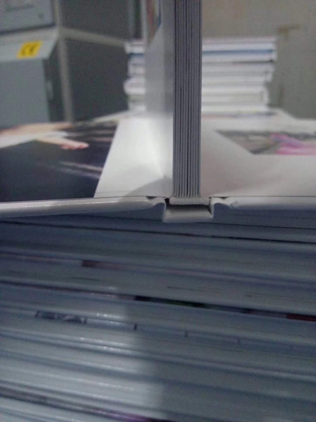 Машина для опрокидывания бумаги